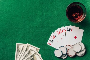 utama mobile app interface showing live dealer tables and sportsbook markets